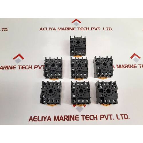 Lot Of 7X Omron PF113A-E Relay Base 10A 250V