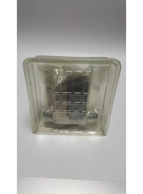 AMAT 3030-01995 MASS 流量控制器 UFC-1100A 气体 N2 / 30SCCM