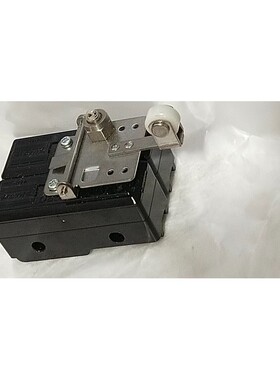 Yamatake Micro 6AS13-J 开关 2NO 2NC 10A 滚动传感器发射器控制