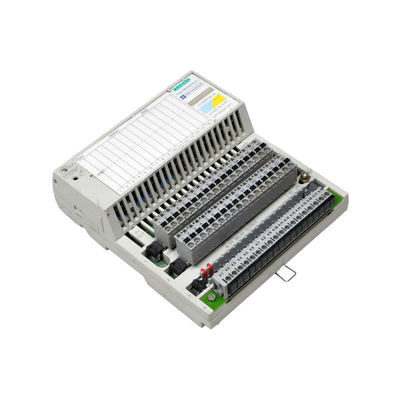 施耐德电气 TSX Momentum 170ADM39030 + 170ENT11000 ?积适配器