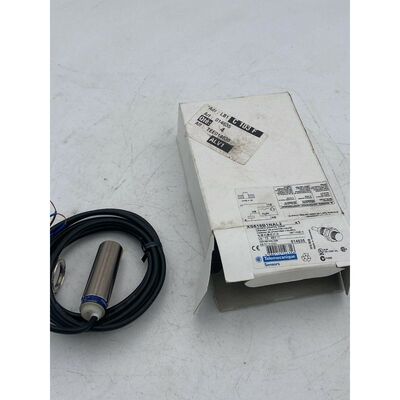 TELEMECANIQUE XS618B1NAL2 12-48 V Détecteur de proximité i