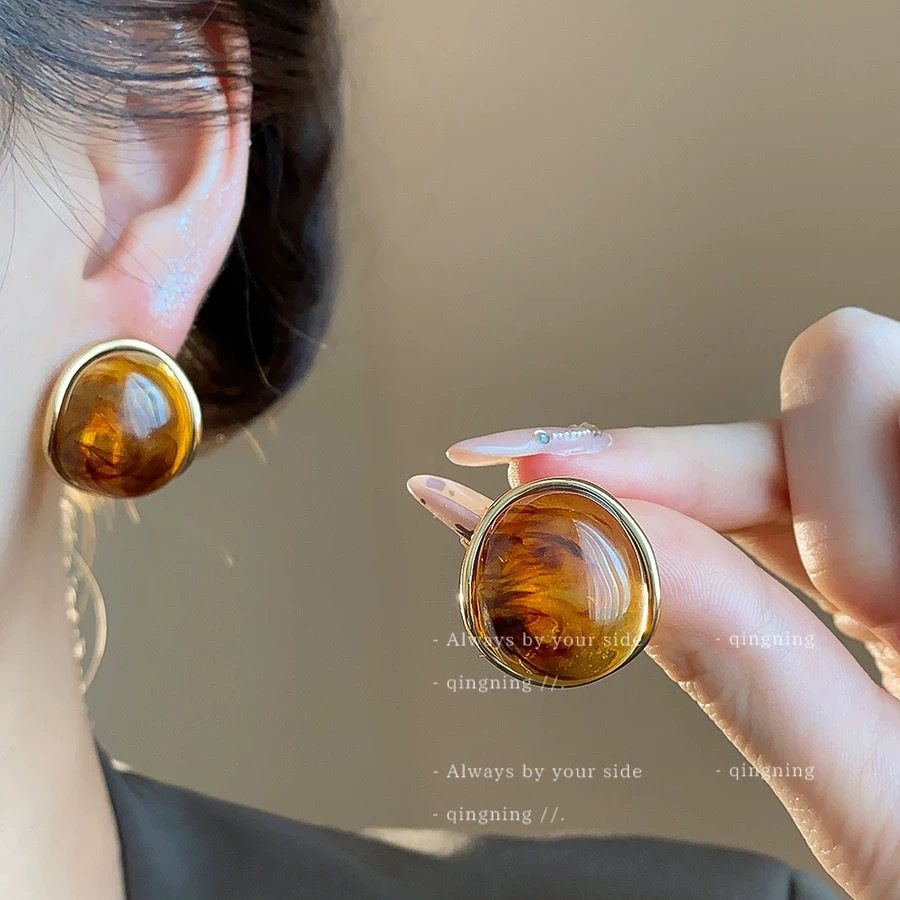 美德拉琥珀圆形耳钉女轻奢小众设计感大耳环复古简约个性耳饰,饰品/流行首饰/时尚饰品新,耳环,淘宝优惠券,粉丝福利购,淘宝优惠卷