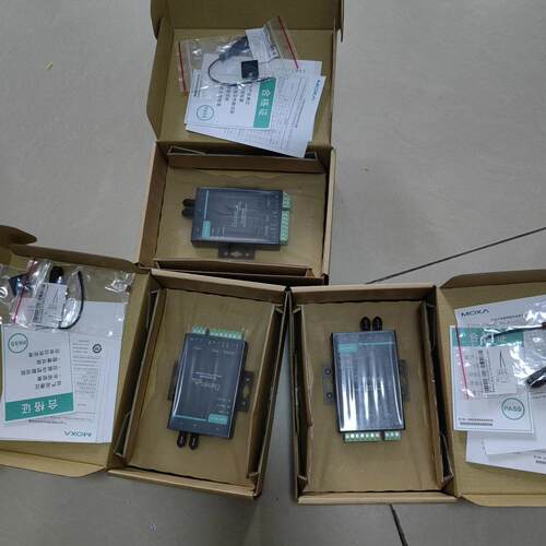 TCF-142-M-ST TCF-142-M-S MOXA工业串口光纤转换器议价维修
