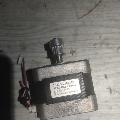 2S42Q-L16836S SAEHAN 步进电机 16.8V 90Ω 1.8/step议价维修