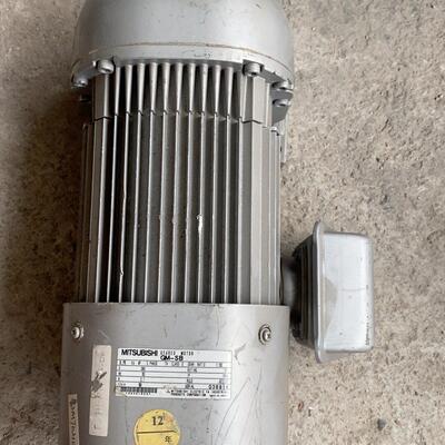 GM-SB 带刹车减速电机 750W速比1:30 三相380V 22轴议价维修
