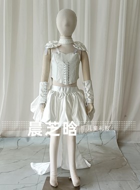 出租女童白色CCAC运动芭蕾风主题国潮港风PK赛服模特走秀机车潮服