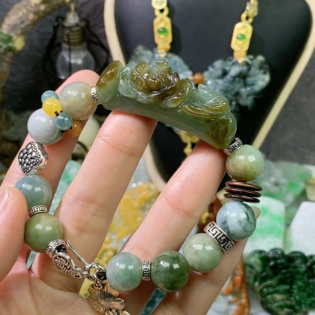 缅料翡翠a货花牌手串