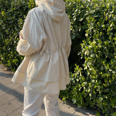 插肩袖戴帽中长简约防雨防晒风衣