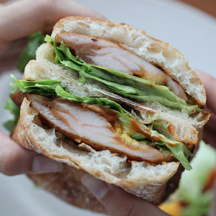 悟空家恰巴塔拖鞋面包德肠玉米芝士手作欧包速食早餐三明治吐司