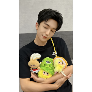 明星黄子同款娃三岁手机包毛绒盲盒潮玩偶可爱包包挂件送礼女现货