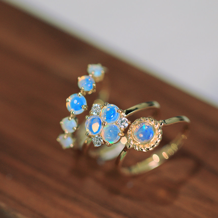 天然欧泊戒指澳洲产地18k金钻石镶嵌珠宝黄金au750晶质欧泊半透明