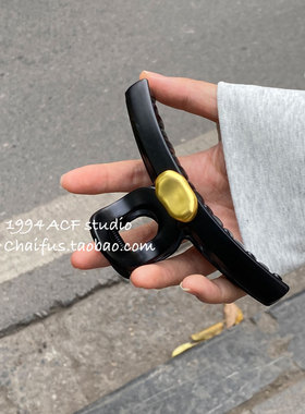 柴夫工作室/F364 日韩冷淡风黑金撞色盘发鲨鱼夹简约大方百搭抓夹