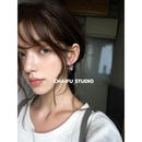 柴夫工作室 韩系冷调少女感方糖锆石耳钉几何蝴蝶结清透耳环 R206