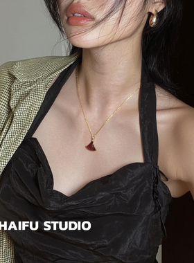 韩系轻奢极光贝母扇形项链