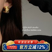 柴夫工作室 E167 港风金属褶皱不规则弧形耳钉气质轻奢高级感耳环