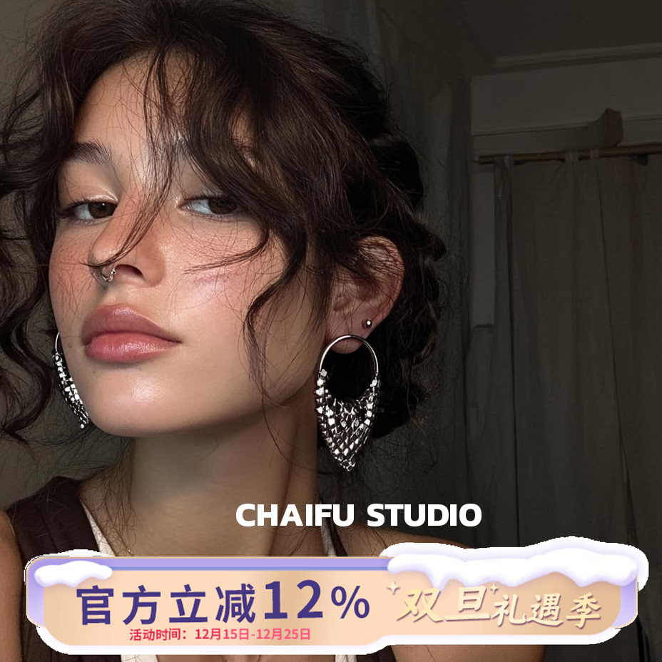 欧美夸张三角流苏亮片耳钉