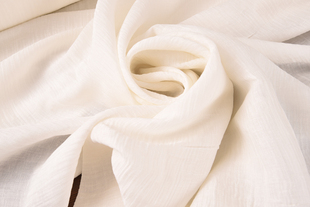 60元 真丝麻1.14米宽本白色皱皱风格 一米微瑕 冠乐绉风格 仙气十足