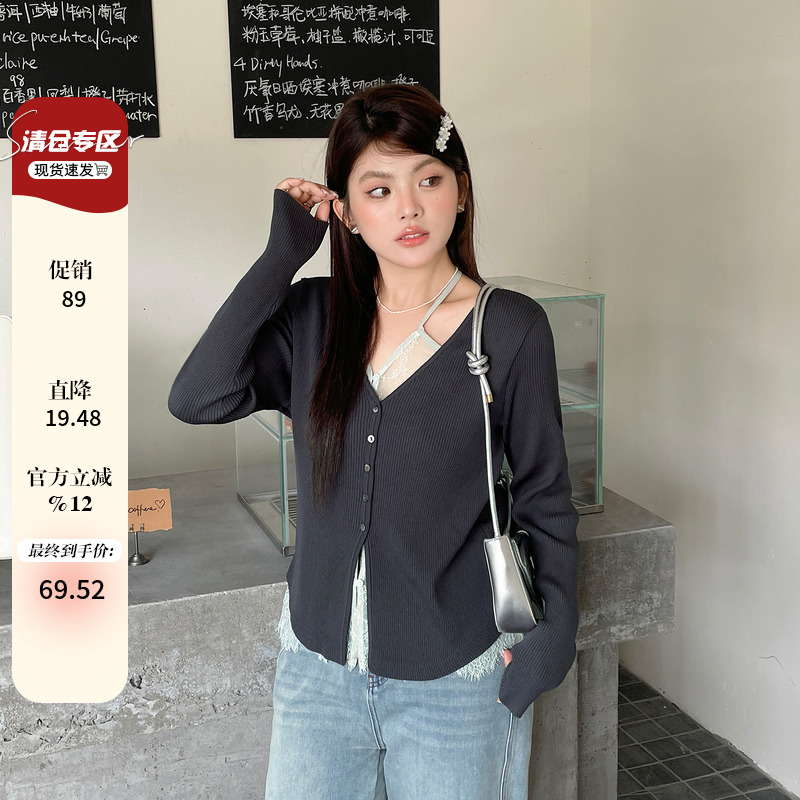 早秋胖mm大码女装炸街独特漂亮显瘦正肩上衣假两件挂脖蕾丝针织衫