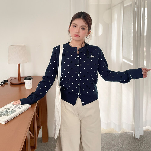 小草家微胖定制独特漂亮薄款针织衫大码女装胖mm显瘦波点开衫上衣