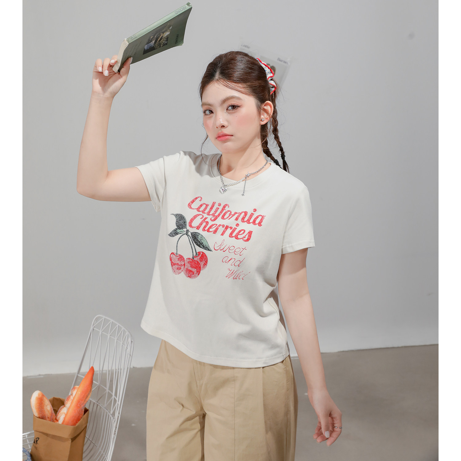 大码女装胖mm巨好看炸街独特漂亮上衣春装新款显瘦遮肚子短袖t恤