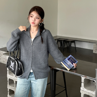 大码 可外穿冬天内搭高级感上衣女 胖mm设计感小众拉链高领毛衣开衫