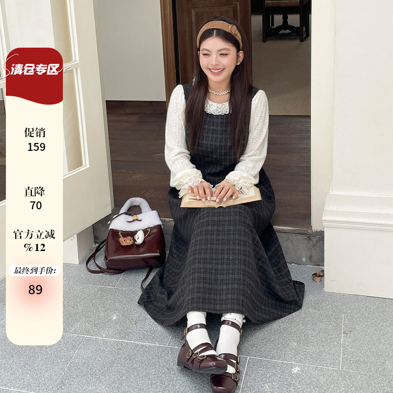 大码女装胖mm超好看的蕾丝拼接冬装连衣裙法式格纹复古显瘦长裙子