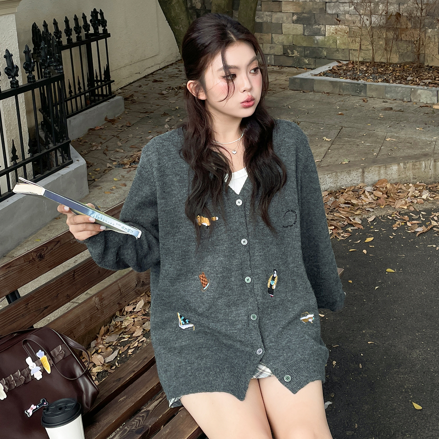 2025新款巨好看的正肩毛衣开衫外套早秋大码女装慵懒高级感针织衫