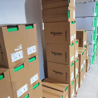 施耐德变频器ATV630U07N4 U15N4 22N4 30N4 40N4 55N4 75N4 D11N4