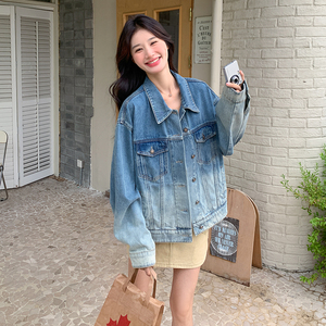 又酷又飒渐变色短款牛仔外套女春秋超火好看高级小众休闲夹克上衣图片