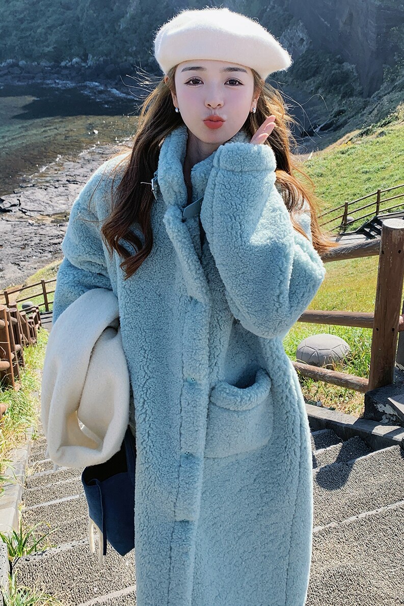 蓝色长款羊羔毛皮毛一体外套女2024冬季宽松高级感加厚棉服大衣,女装皮草,2C103