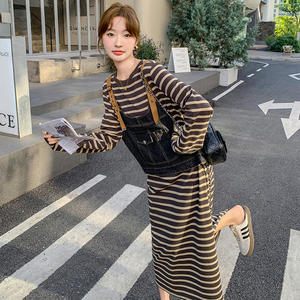 简约通勤春秋时尚套装通勤套装背带裙韩版春装ins风大码显瘦牛仔图片