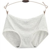 彩田内裤 4条起 包邮 女柔软莫代尔条纹少女包臀中腰氧护搭裆底裆