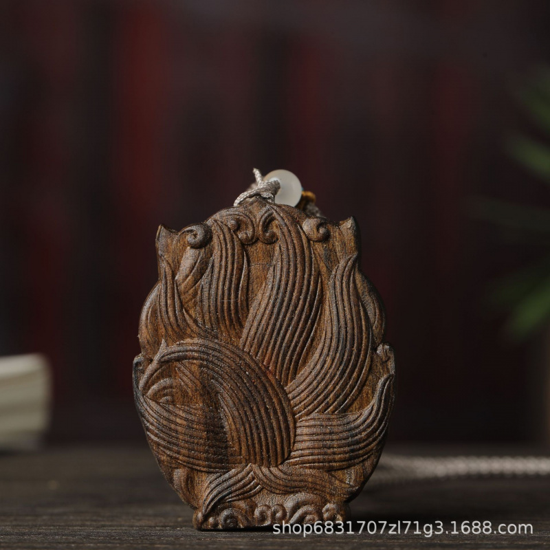 达拉干沉香木爆款九尾狐牌子木质