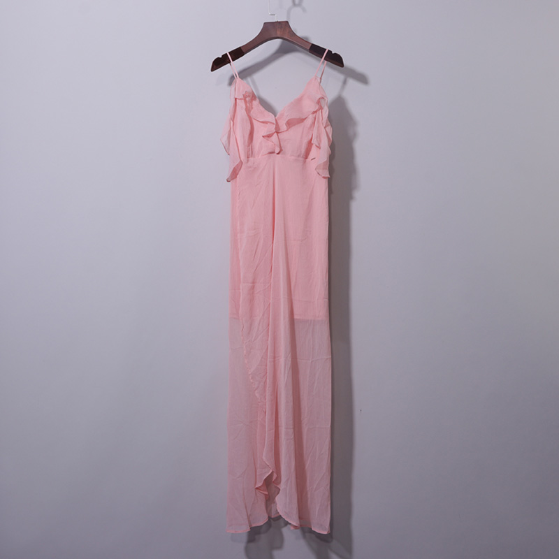 粉色吊带连衣长裙女装夏季新款海边度假沙滩连衣裙挂脖小众设计感