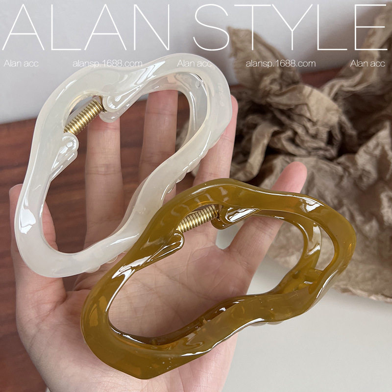 日韩新款大号鲨鱼夹头饰气质发夹果冻色云朵抓夹后脑勺夹子发抓