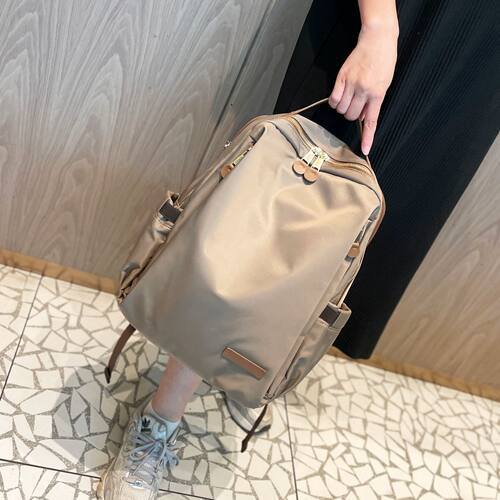 轻便高级旅游双肩包女2026新款高颜值大学生电脑通勤女士背包防水