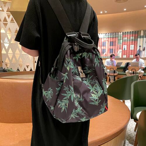 洋气大容量旅行双肩包女2026新款时尚女士背包牛津布轻便外出旅游