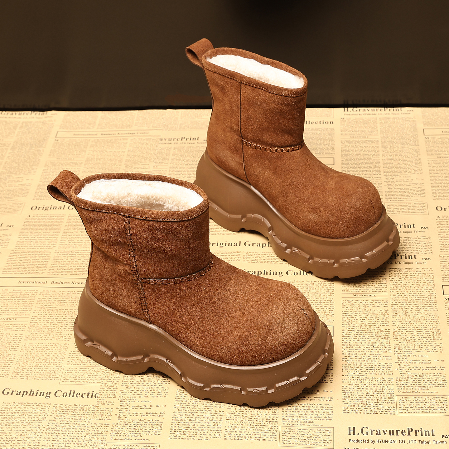 9CM香港正品内增高雪地靴女2025冬季新款厚底松糕加绒保暖女棉鞋