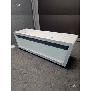 演播室台播音桌学校口才班小主持人播音直播台新闻演播访谈桌