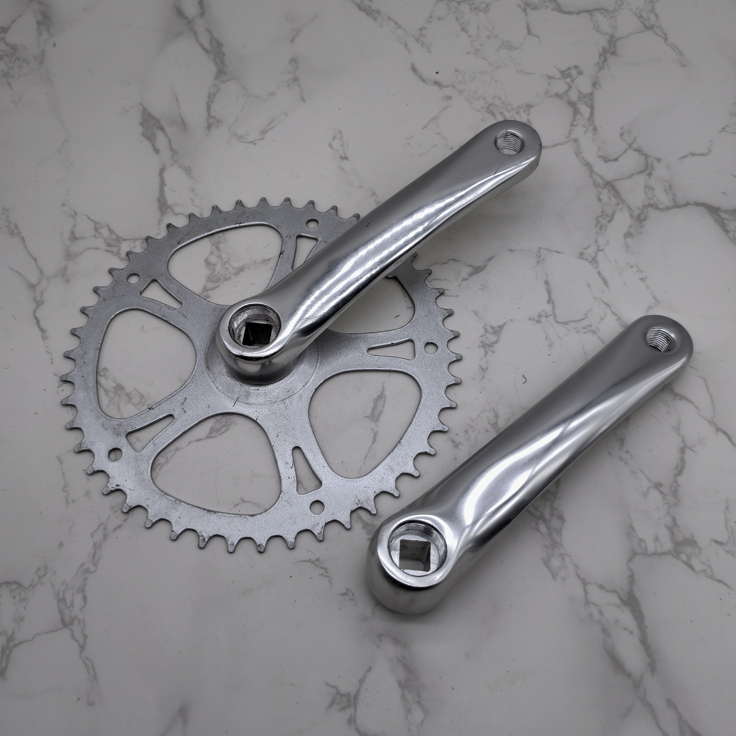 折叠车无护罩单速变速牙盘46齿