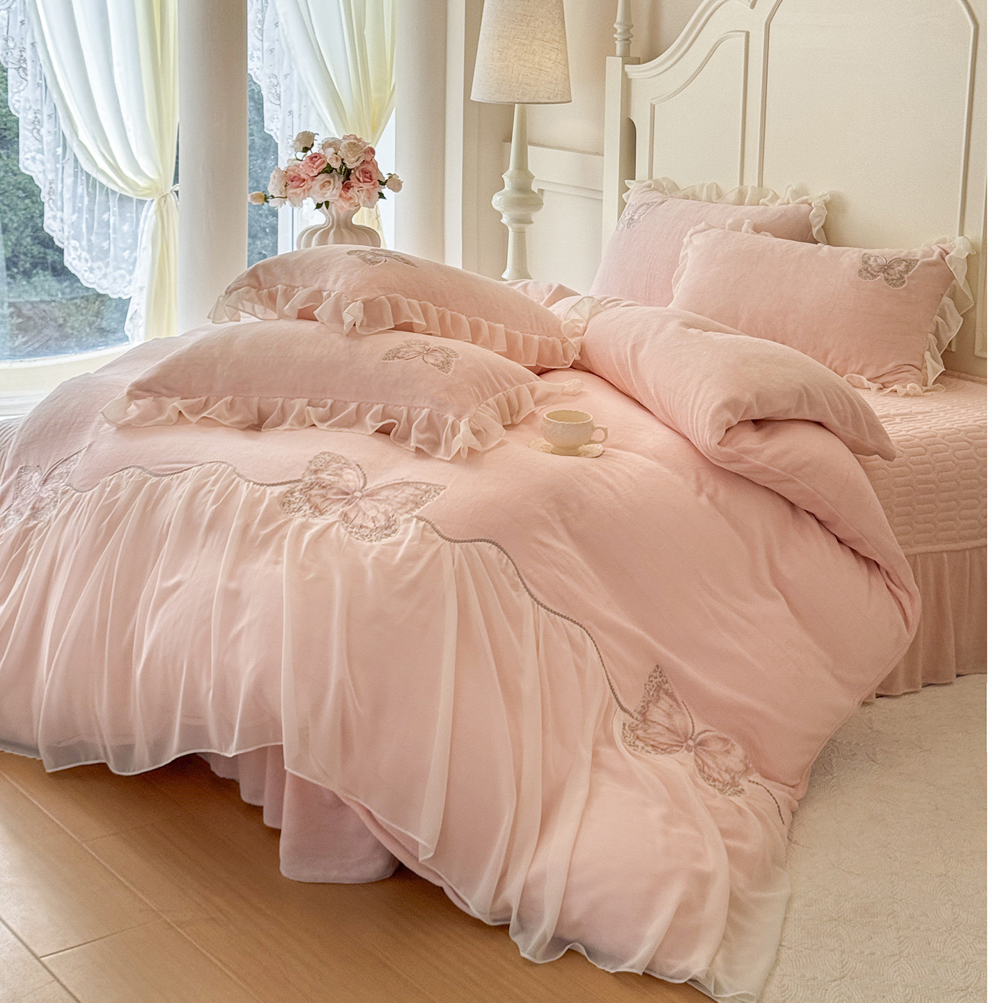 冬季加厚床盖牛奶绒四件套刺绣双面绒被套公主风花边夹棉加绒床单