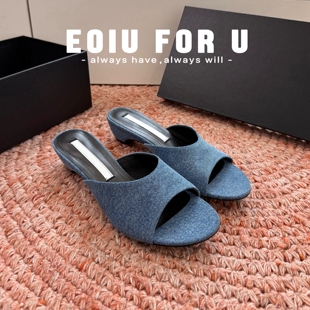 EOIU 上脚惊艳的大王鞋~6.09复古牛仔布矮跟一字拖时髦凉拖女高跟