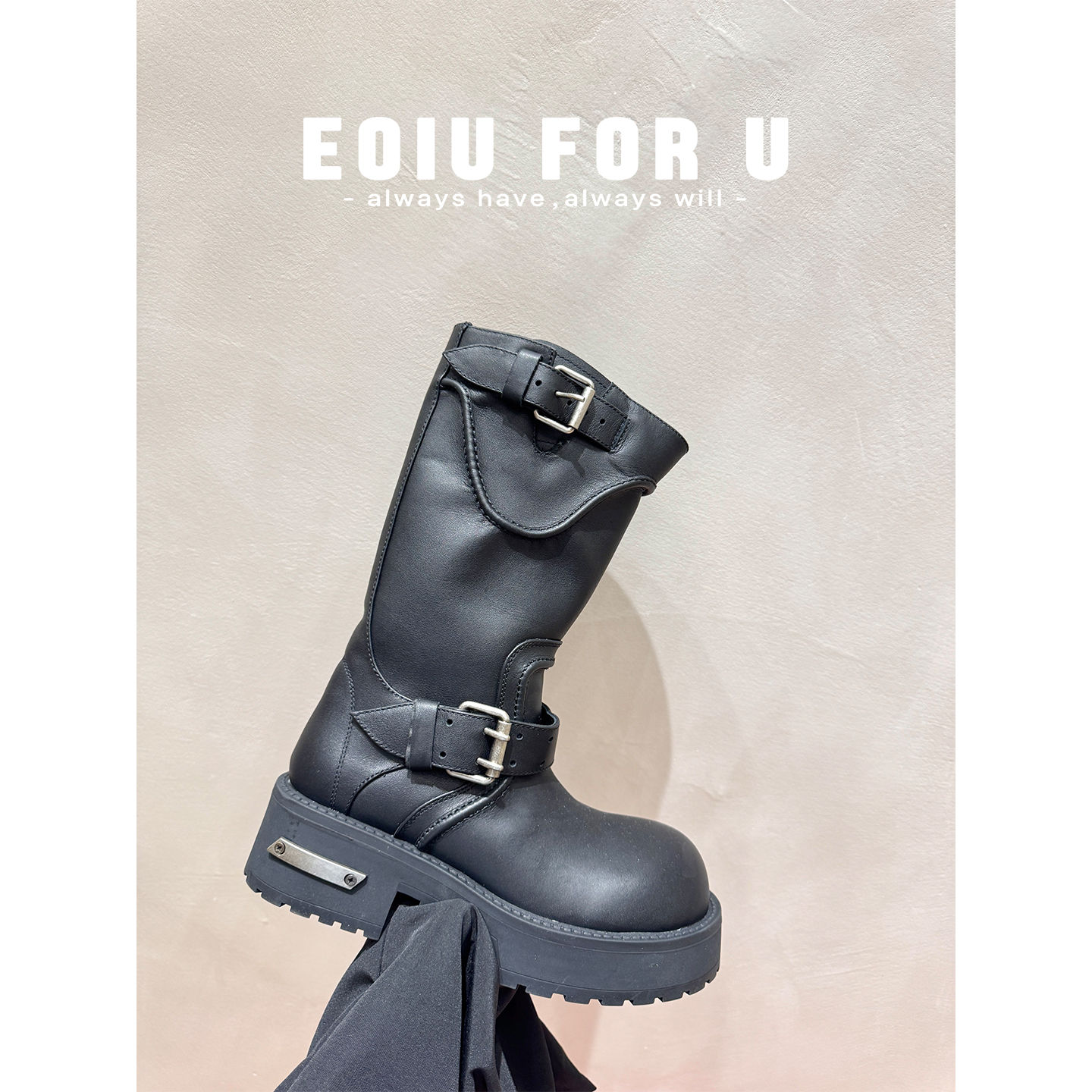 时髦暗黑系~皮带扣骑士靴