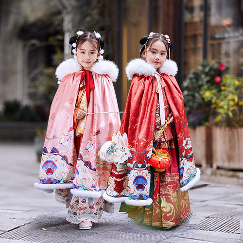 本格加厚汉服九色鹿斗篷女童秋冬