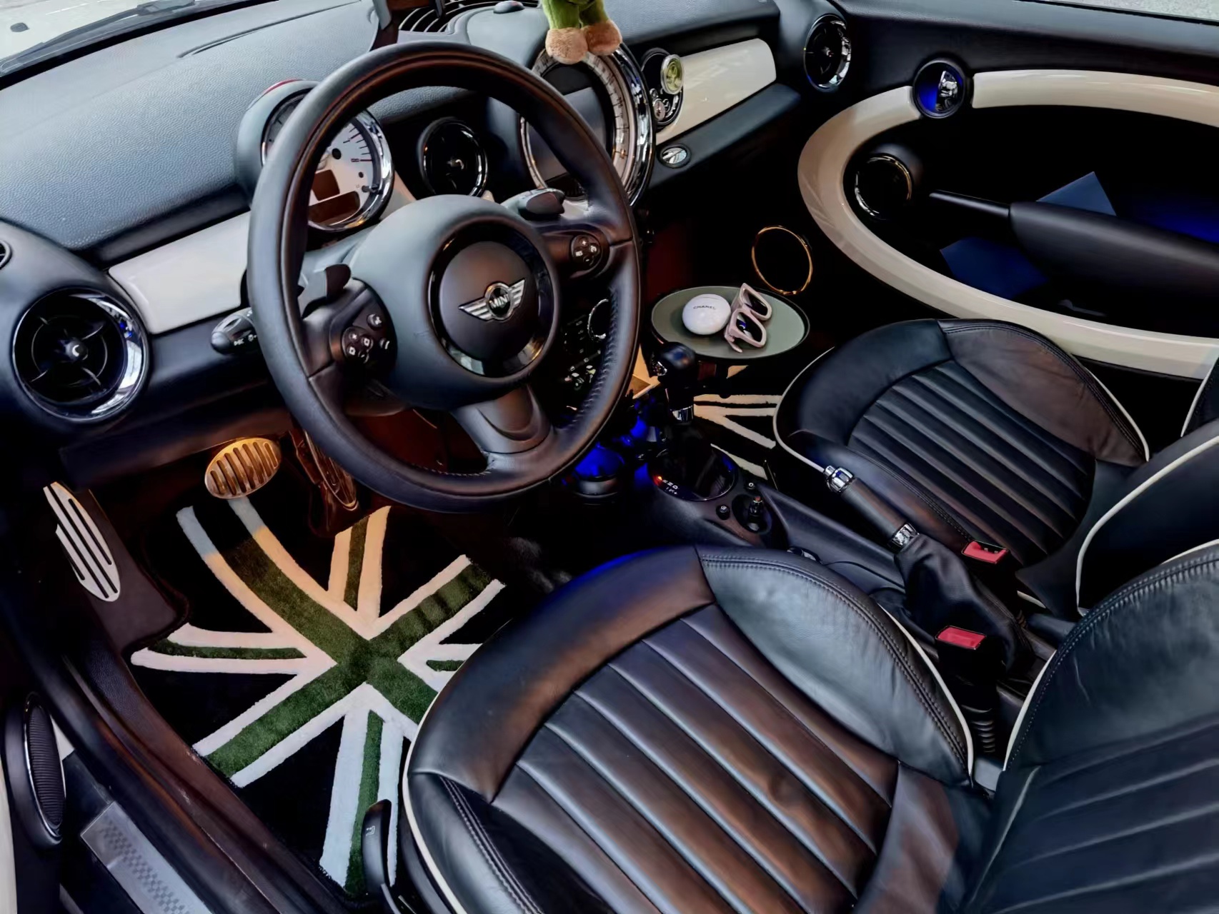 小红书推荐款mini英伦脚垫