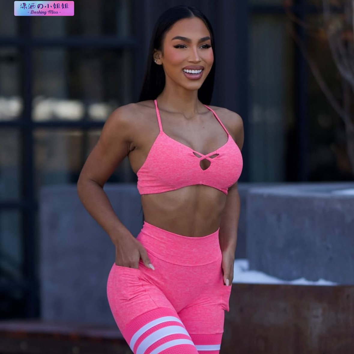 美国BOMBSHELL新V腰大腿裤交叉美背套装V SCRUNCH THIGH HIGHS
