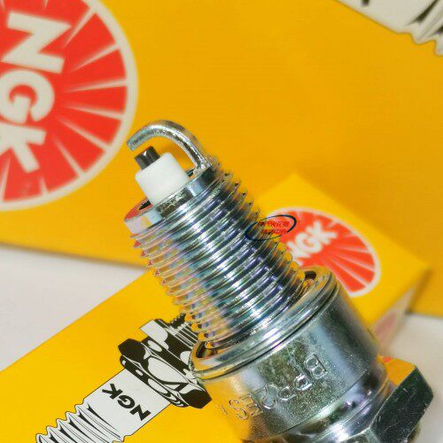 NGK火花塞BPR2ES 2664 适用农家机械插秧机汽油机汽油泵消防泵