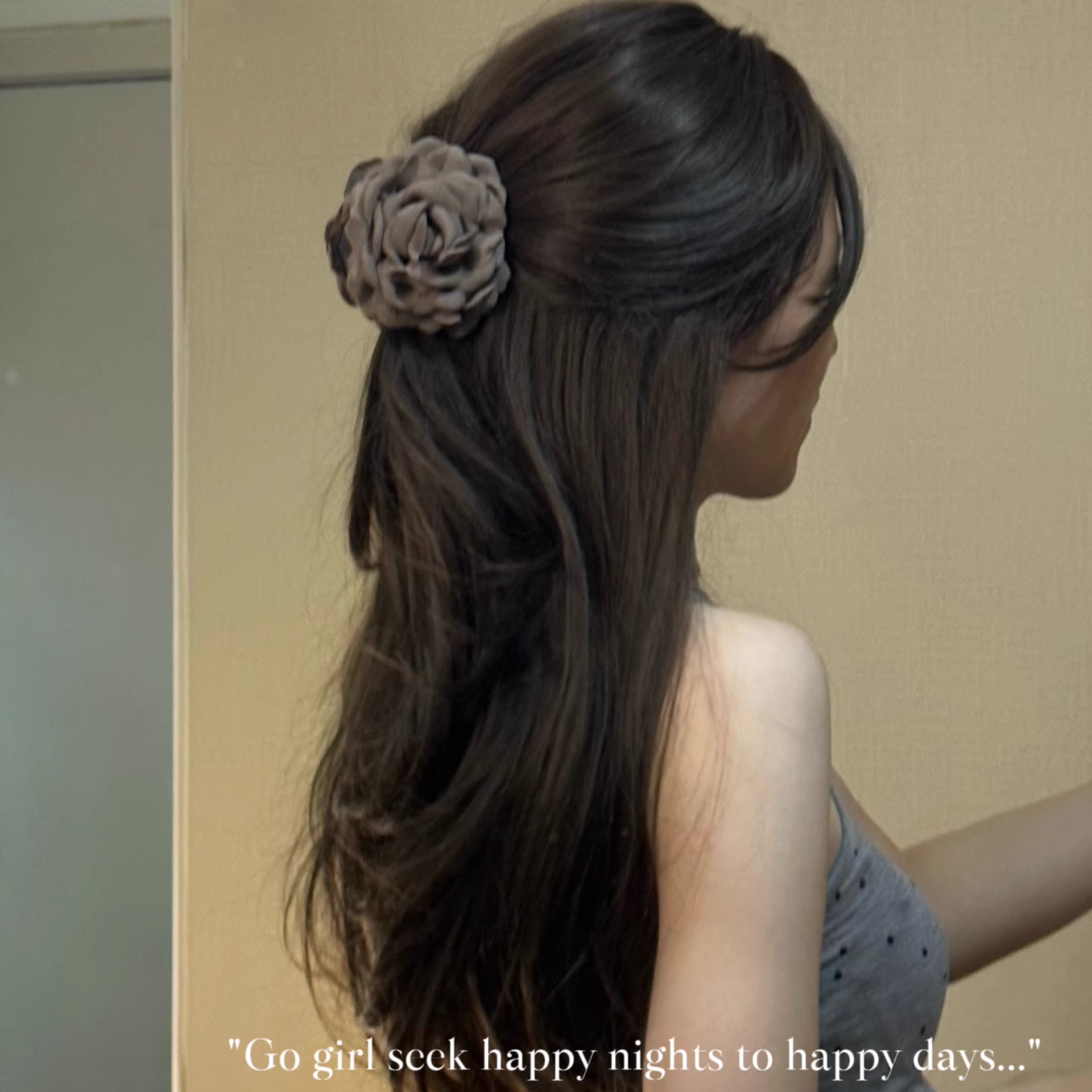 立体干枯玫瑰花抓夹度假后脑勺caro同款布艺花朵发夹