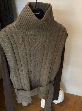 十三行韩版麻花高领毛衣马甲女2025秋冬新款显瘦针织背心叠穿上衣