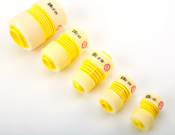 活接头修补塑料分水管